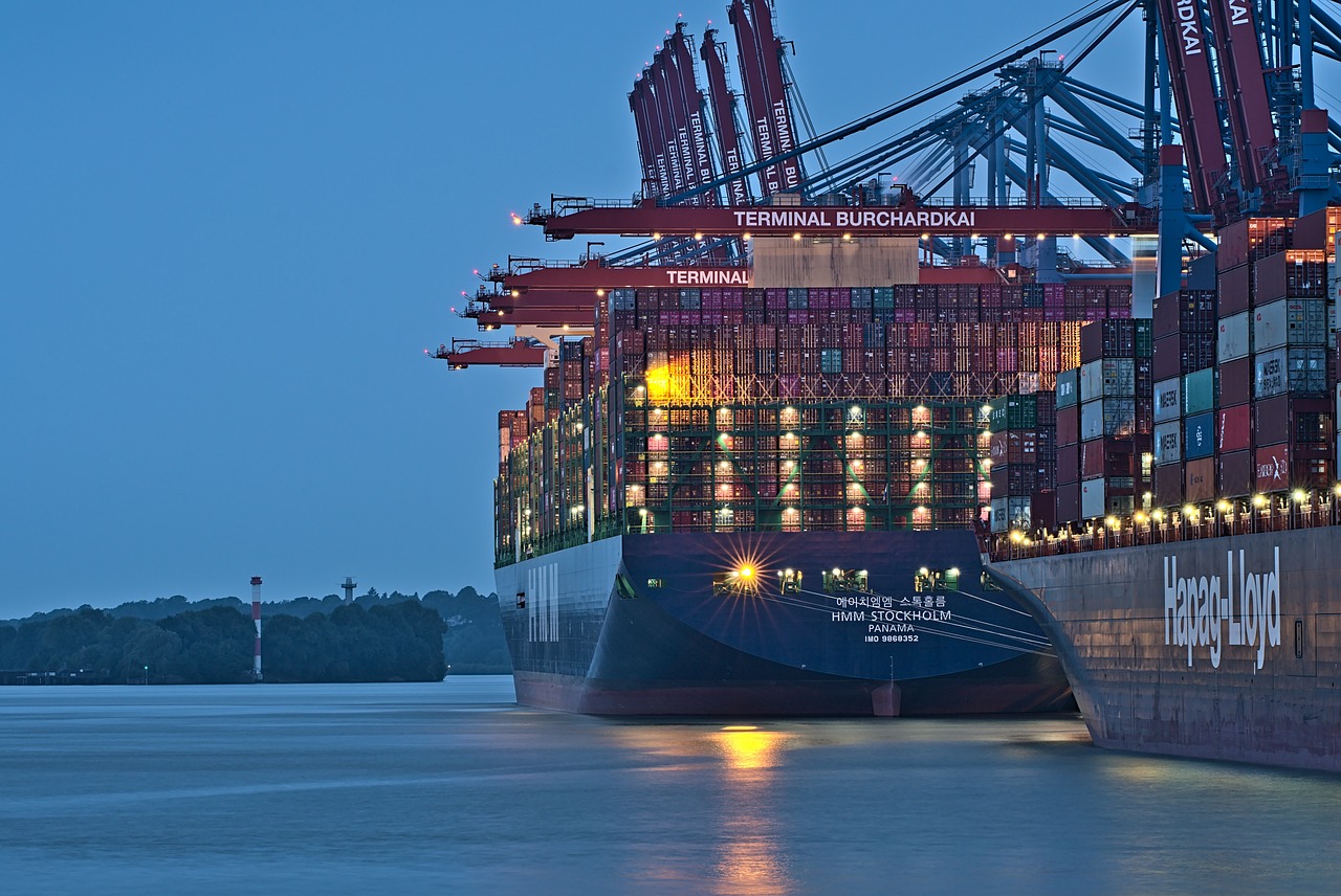 Shipping & Logistics